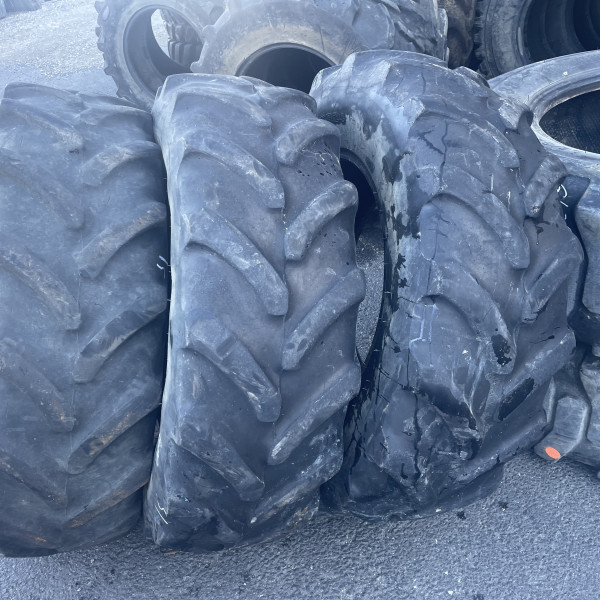 
            340/85R24 Firestone PERFORMER 85 OCC
    

            
        
    
    Gonflabil

