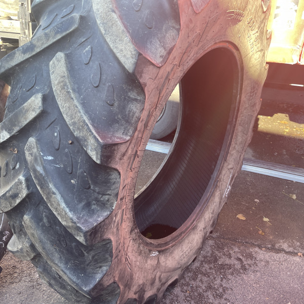 
            460/85R38 Kleber TRAKER OCC
    

            
        
    
    Roda motriz

