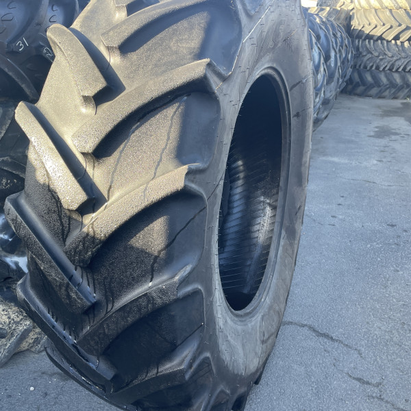 
            520/85R38 Mitas AC 85 OCC
    

            
        
    
    Koło napędowe

