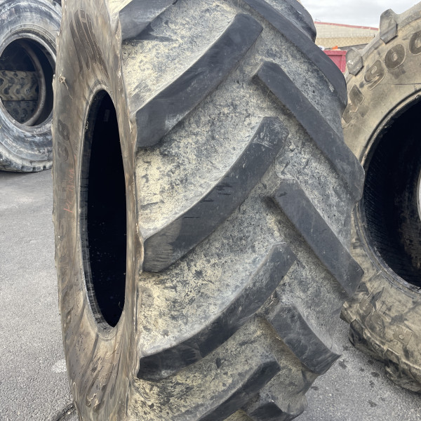 
            650/85R38 Mitas SFT OCC
    

            
        
    
    Koło napędowe

