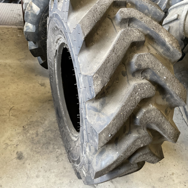 
            400/70-20 Bkt CONSTAR OCC
    

            
        
    
    Nadmuchiwany

