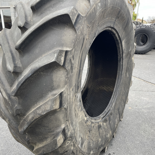 
            650/85R38 Michelin MACHXBIB OCC
    

            
        
    
    Koło napędowe

