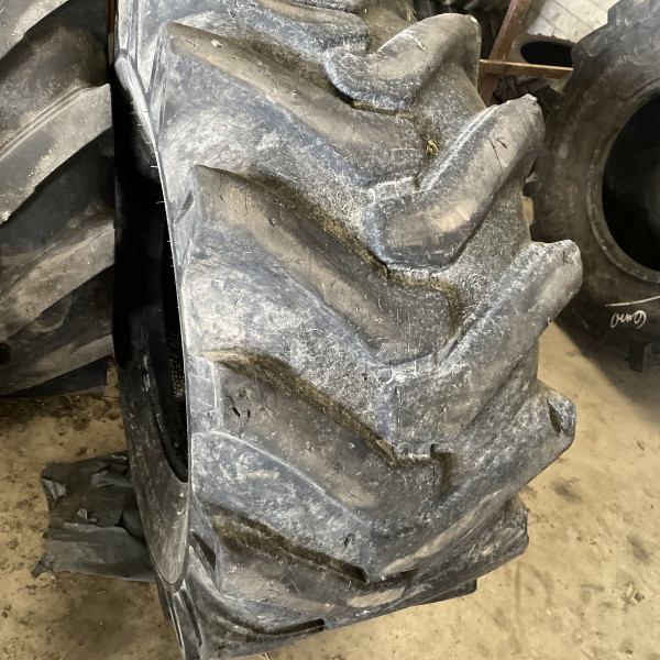 
            18/-19.5 CAMSO TRACTION MASTER OCC
    

            
                    16PR
        
    
    Nadmuchiwany

