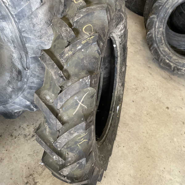 
            7.5/-20 Petlas TA 60 OCC
    

            
                    8PR
        
    
    Koło napędowe

