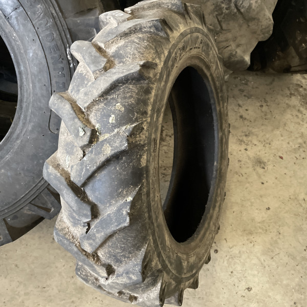 
            8.3/-20 Cheng Shin Tire R1 OCC
    

            
                    6PR
        
    
    Koło napędowe

