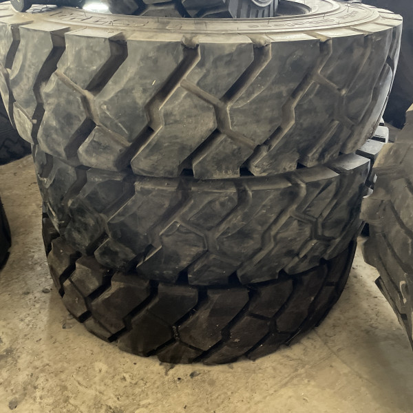 
            8.25/R15 Michelin XZM OCC
    

            
        
    
    Nadmuchiwany

