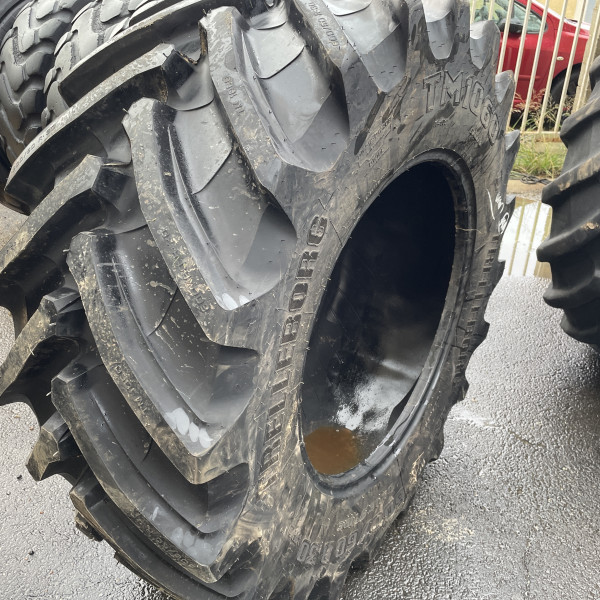 
            600/60R30 Trelleborg TM1060 OCC AR
    

            
        
    
    Roda motriz

