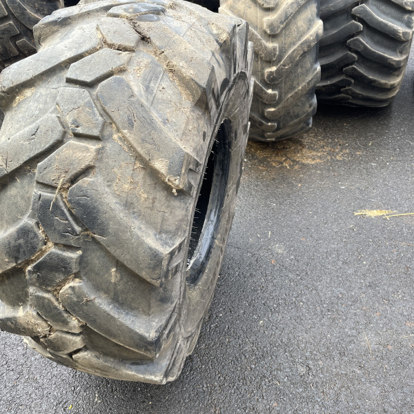 
            445/70R19.5 Alliance 624 OCC AR
    

            
        
    
    Inflable

