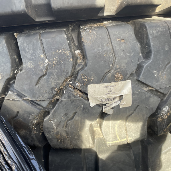 
            300/-15 Solideal MAGNUM  RIM 8.00-15
    

            
        
    
    Inflatable

