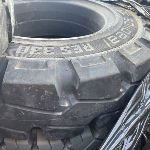 
            7.5/-15 Solideal RES 330 RIM 6.50-15
    

            
        
    
    Solid

