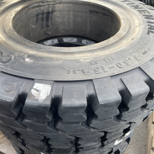 
            7.5/-15 Continental SC20
    

            
        
    
    Plein

