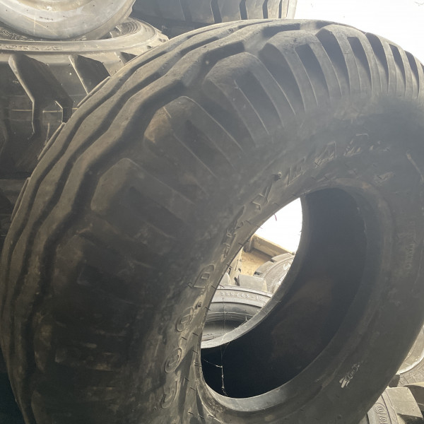 
            12.5/80-15.3 Goodyear AM IMPLEMENT OCC
    

            
                    14PR
        
    
    Nadmuchiwany

