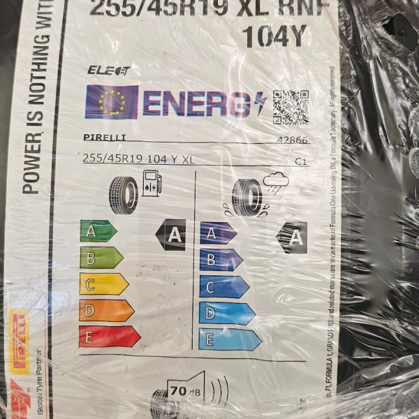 
            255/45R19 Pirelli P Zero E
    

                        104
        
                    Y
        
    
    4x4 SUV

