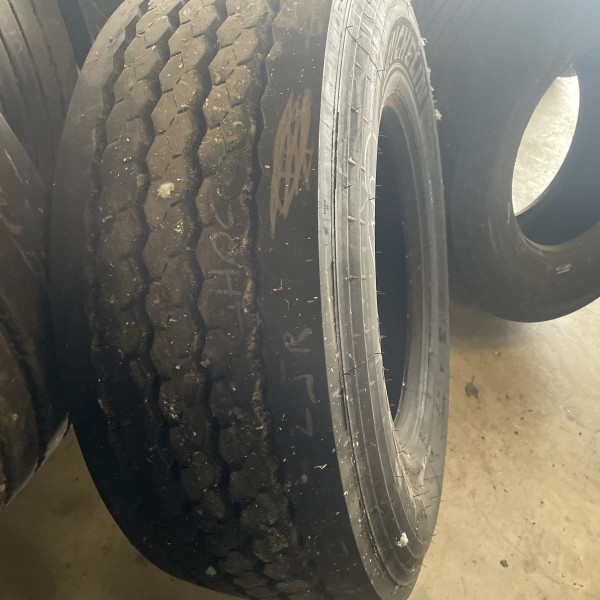 
            385/65R22.5 Michelin XTE3 OCC AR
    

                        160
        
                    J
        
    
    Regionalny

