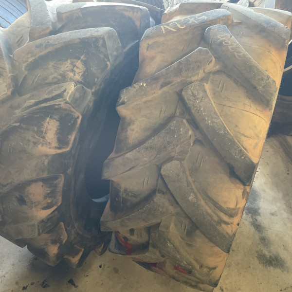 
            400/70-20 Mitas TR-01 OCC
    

            
                    14PR
        
    
    Inflatable

