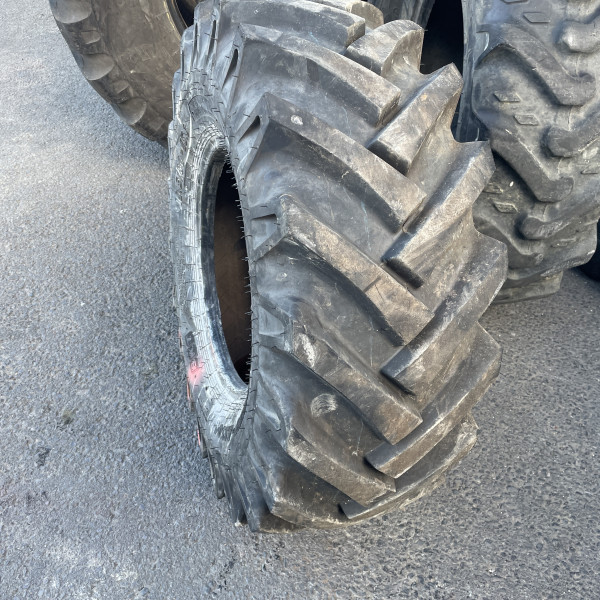 
            11.5/80-15.3 Bkt AS504 OCC
    

            
                    14PR
        
    
    Ведущее колесо

