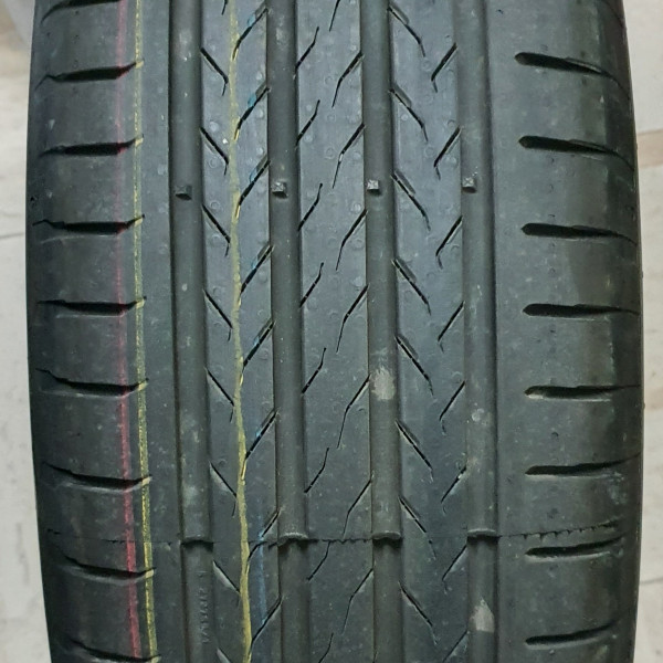 
            215/60R18 Continental EcoContact 6Q
    

                        98
        
                    H
        
    
    Personenauto

