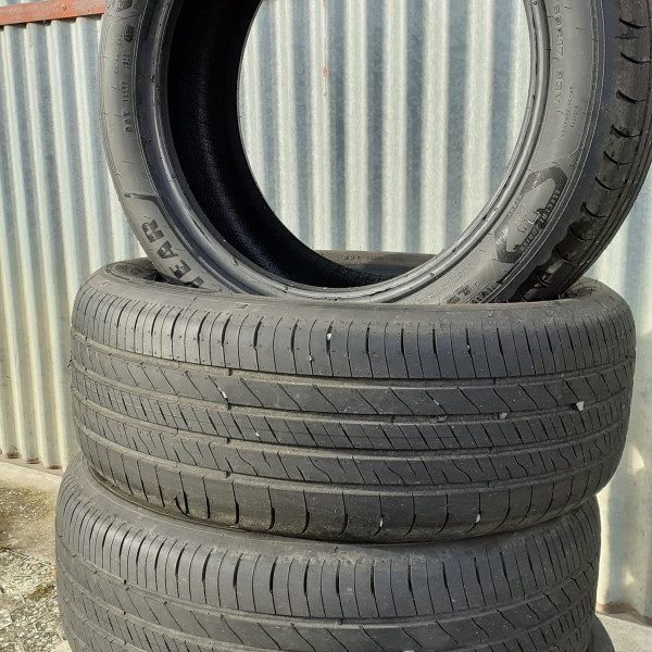 
            205/50R17 Goodyear Efficient Grip
    

                        93
        
                    V
        
    
    Легковой автомобиль


