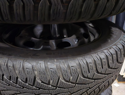 
            175/70R14 Goodyear 
    

                        84
        
                    T
        
    
    Колесо автомобиля

