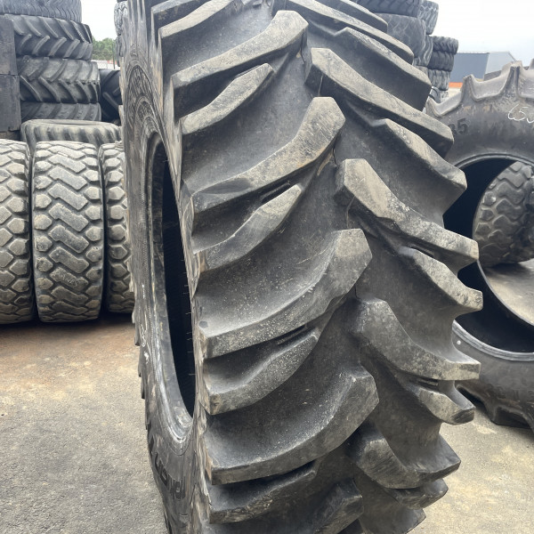 
            650/75R38 Nokian TRACTOR KING OCC AR
    

            
        
    
    Koło napędowe

