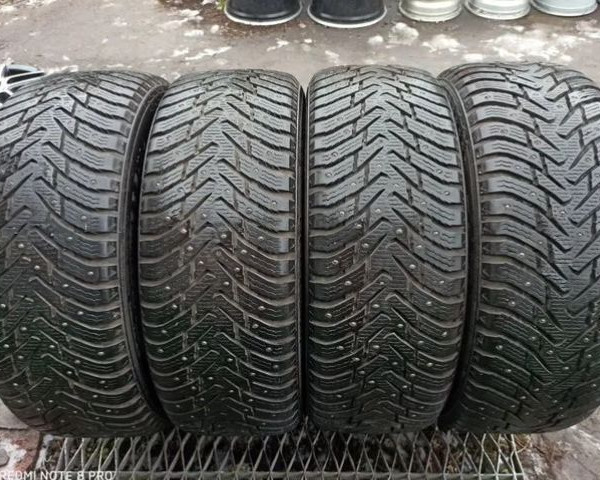 
            255/60-18 Nokian Hakkapelliitta
    

                        112
        
                    T
        
    
    Personenauto

