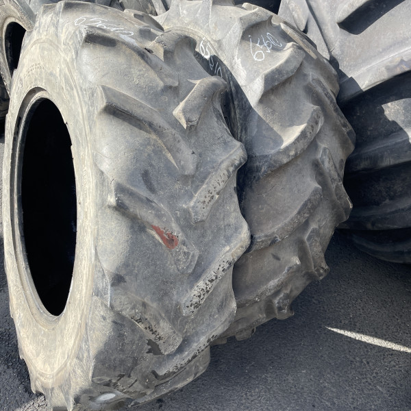 
            13.6/R24 Goodyear STR OCC
    

            
        
    
    Ведущее колесо

