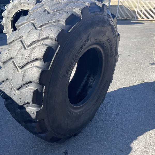 
            20.5/R25 Trelleborg EMR1030 OCC
    

                        xx
        
        
    
    Gonflable

