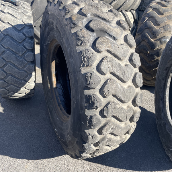 
            17.5/R25 Pesa PS-H OCC REP OK
    

            
        
    
    Luftgefüllt

