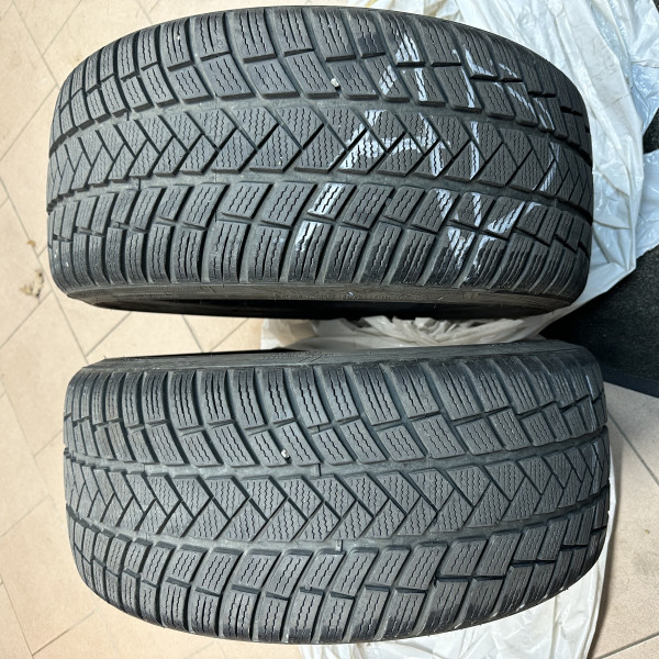 
            225/35R19 Vredestein Wintrac Pro
    

                        88
        
                    W
        
    
    Personenauto

