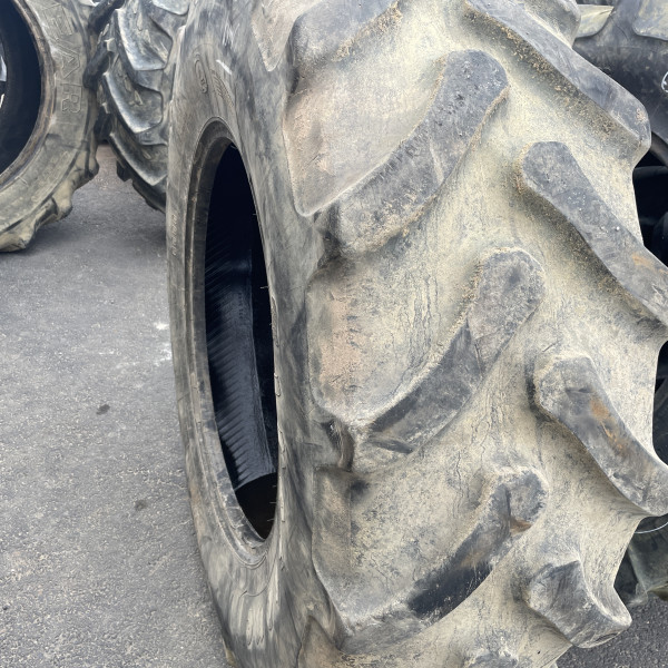 
            420/85R28 Firestone RAT 6000 OCC
    

            
        
    
    Roue motrice

