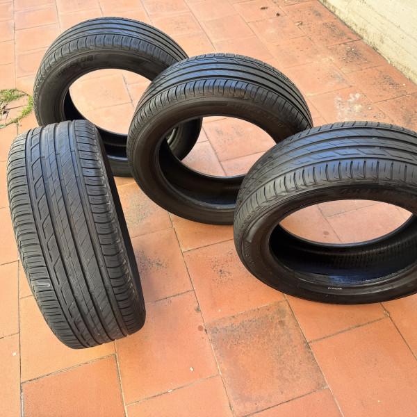 
            215/55R17 Bridgestone TURANZA T001 AO
    

                        94
        
                    V
        
    
    Carro de turismo

