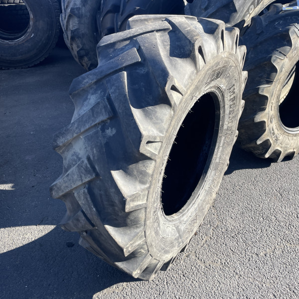 
            15.5/80-24 Bkt AS504 OCC
    

            
                    12PR
        
    
    Insuflável

