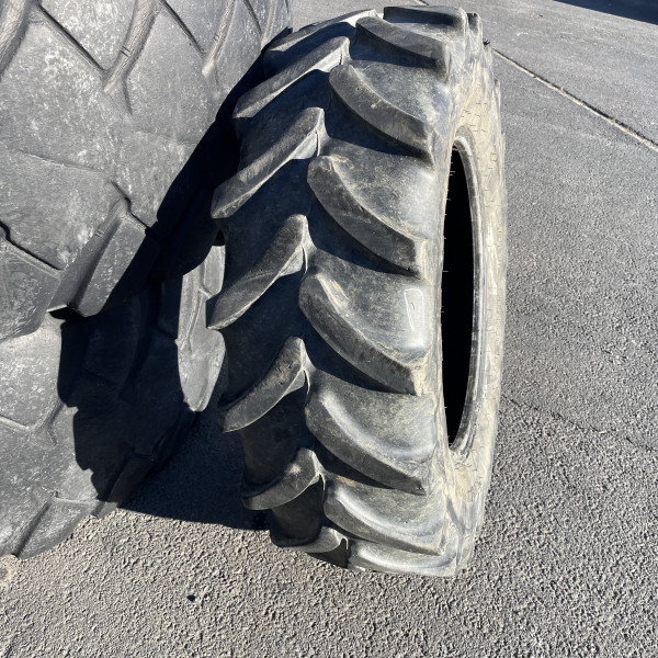 
            320/70R24 Firestone PERFORMER 85 OCC
    

            
        
    
    Roată motoare

