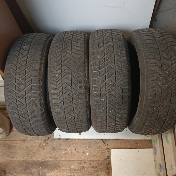 
            175/60R15 Michelin Pirelli snowcpntrol
    

                        81
        
                    T
        
    
    Samochód osobowy

