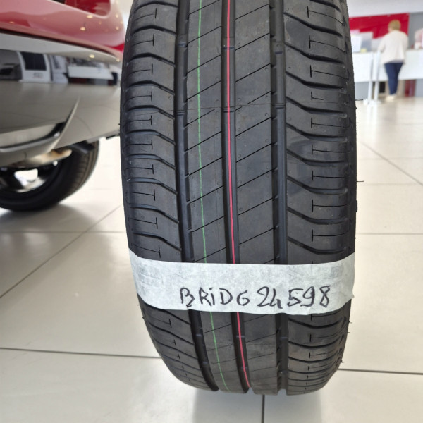 
            205/45R17 Bridgestone 
    

                        84
        
                    W
        
    
    Personenauto

