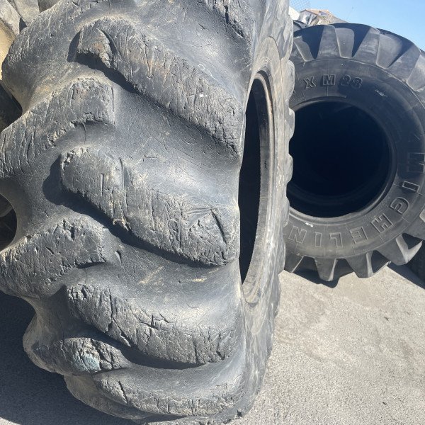 
            24.5/-32 Nokian FOREST KING TRS LS-2 OCC
    

            
                    16PR
        
    
    Gonflable

