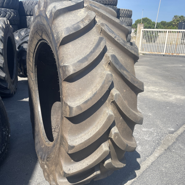 
            620/70R42 Firestone MAXI TRACTION OCC AR
    

            
        
    
    Roue motrice

