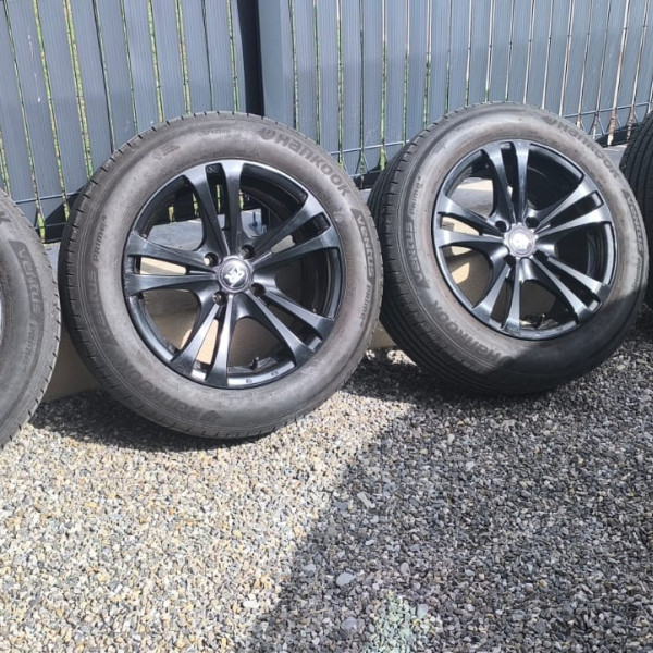 
            205/60R16 Hankook 4 K 135
    

                        92
        
                    V
        
    
    Car wheel

