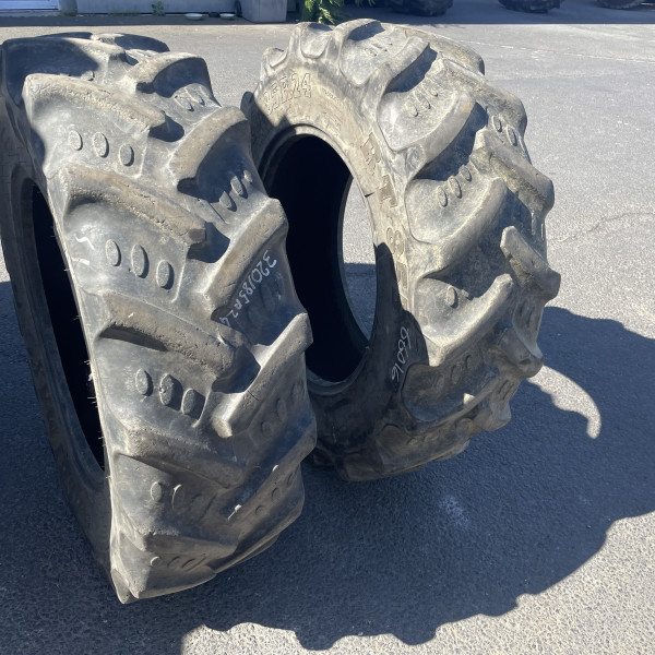 
            320/85R24 AGRIMAX RT 855 OCC
    

            
        
    
    驱动轮

