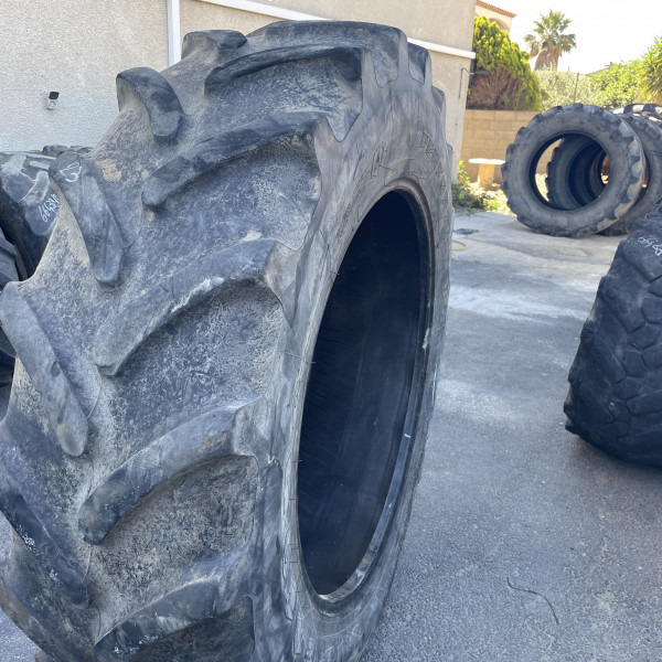 
            420/85R38 Firestone PERFORMER 85 OCC AR
    

            
        
    
    驱动轮

