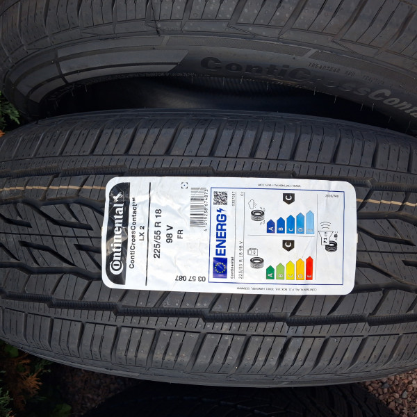 
            225/55R18 Continental 
    

                        98
        
                    V
        
    
    Personenauto

