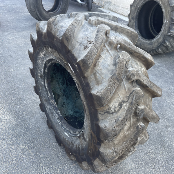 
            400/70R18 Trelleborg TH 400 OCC AR
    

            
        
    
    Insuflável

