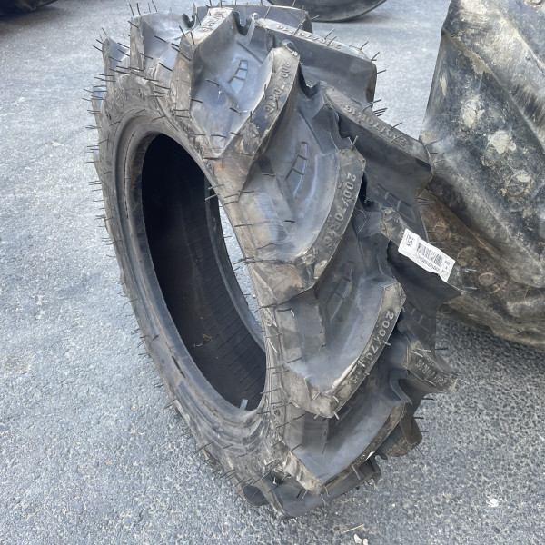 
            200/70R16 Starmaxx TR-110 OCC
    

            
        
    
    Roată motoare

