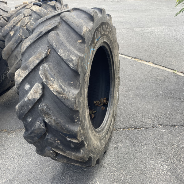 
            380/70R24 Bridgestone VX TRACTOR OCC
    

            
        
    
    Aangedreven wiel


