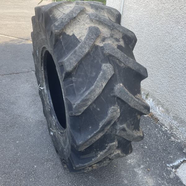 
            480/70R24 Trelleborg TM 700 OCC AR
    

            
        
    
    Luchtband

