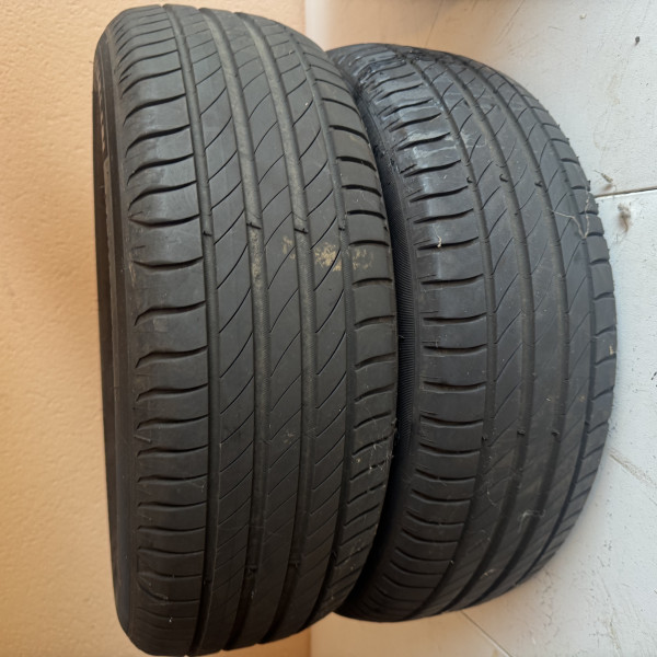
            185/65R15 Michelin Primacy
    

                        88
        
                    T
        
    
    Carro de turismo

