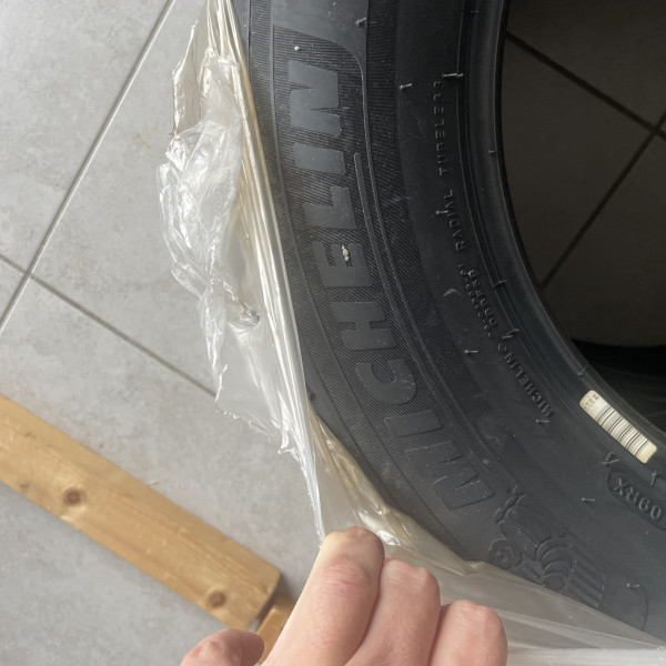 
            215/65R16 Michelin CrossClimate 2
    

                        98
        
                    H
        
    
    Carrinha - Comercial

