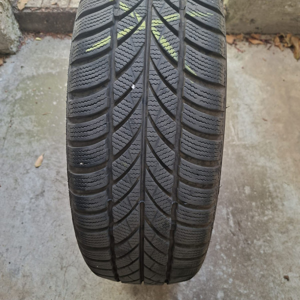 
            195/60R15 Maxxis Maxxis Artic Trekker
    

                        0
        
        
    
    Personenauto

