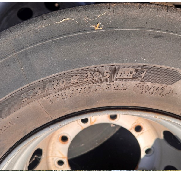 
            275/70R22.5 Michelin 
    

                        150
        
                    J
        
    
    Региональный

