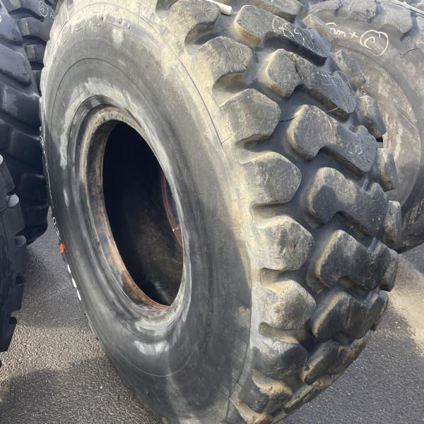 
            20.5/R25 Carloni CH OCC AR
    

            
        
    
    Luchtband

